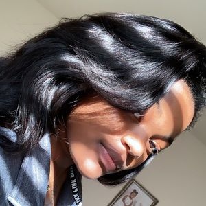 Meet your Posher, Janasia